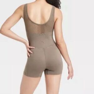 JoyLab NWT S TAUPE Sleeveless V-NECK WORKOUT YOGA ROMPER Bodysuit
